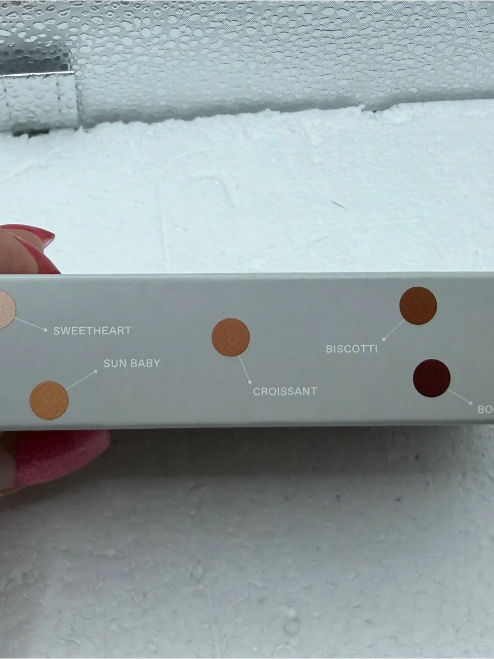 R.E.M Beauty Neutral Brown Eyeshadow Palette - Warm Brown & Bronze Shades